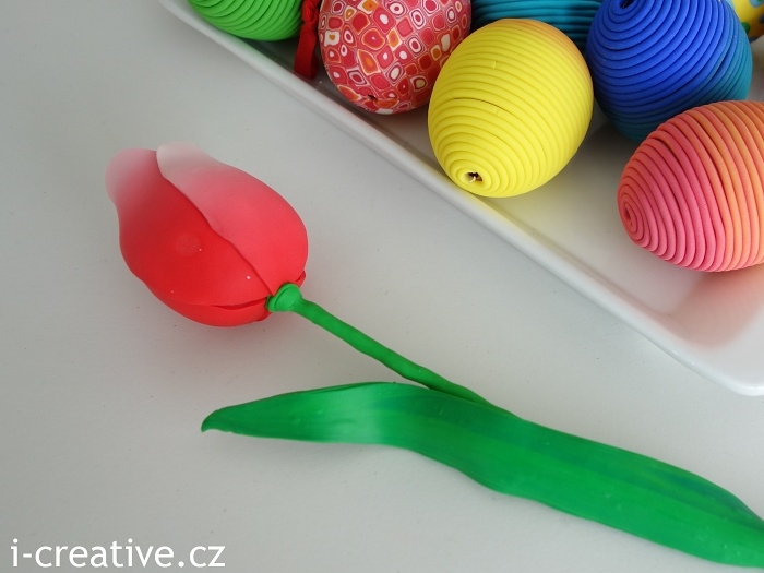 tulipán z polymerové hmoty FIMO