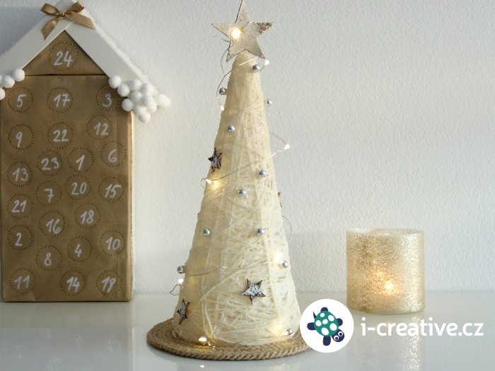 jak vyrobit dekorační vánoční stromeček z bavlnky